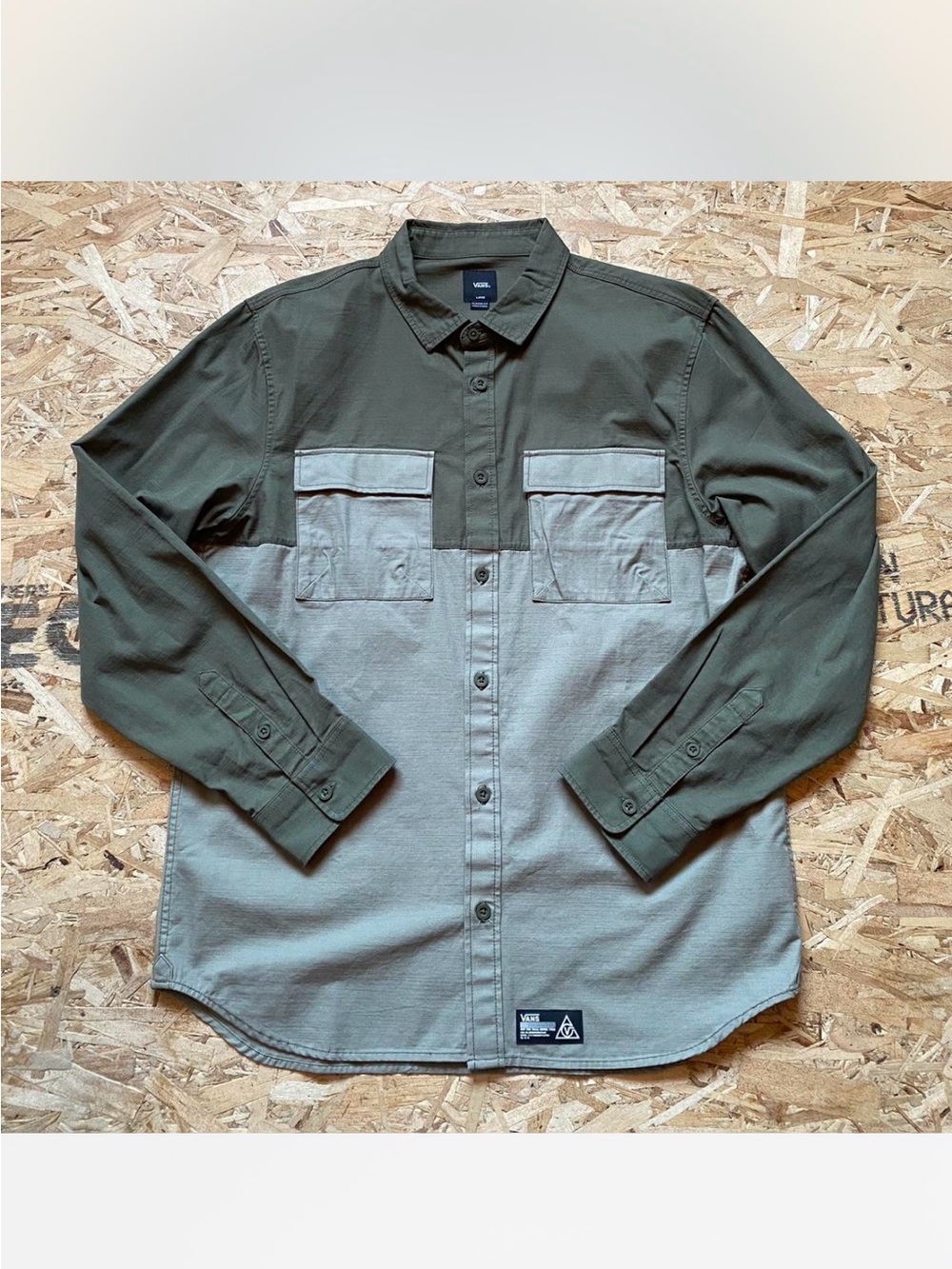 Vans Olive & Light Gray Colorblock Long-Sleeve Button-Up Shirt